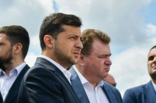 Зеленский потребовал переговоры в связи с гибелью военных