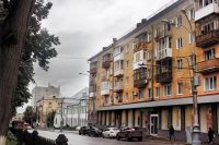 Многие жильцы домов, расположенных на Комсомольском проспекте, не знали, что улицу признали объектом культурного наследия.