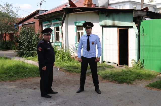 Тюменец едва не погиб при пожаре: его спас участковый