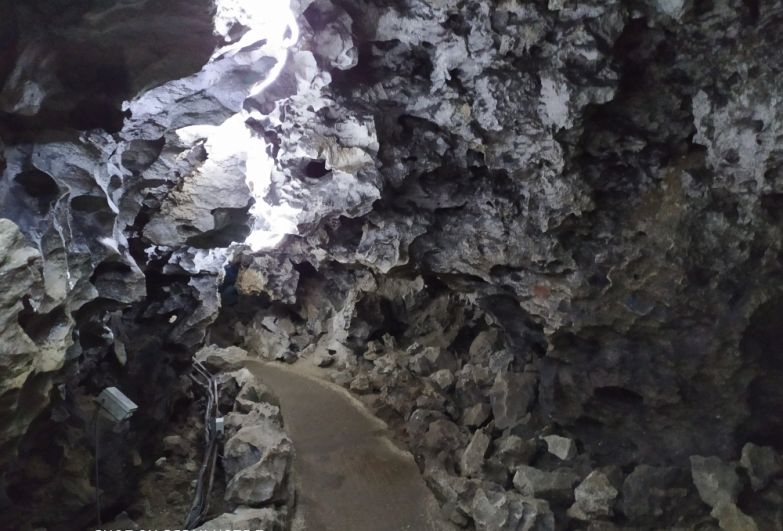 Протяжённость пещеры - около 5,7 километра. Туристов водят по оборудованному маршруту длиной 1,5 километра.