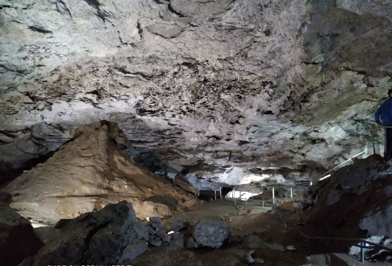 По другой легенде, в 1578-1579 годах в пещере со своей дружиной перезимовал Ермак. И даже спрятал в её лабиринтах клад.
