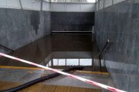 Затопленный подземный переход в Сочи.