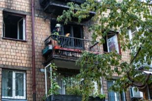 Масштабный пожар в квартире Киева: погибла женщина