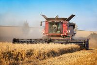 Аграрии региона дали первый миллион тонн зерна.