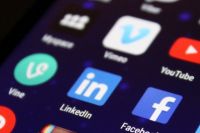 Произошел масштабный сбой в работе Instagram и Facebook