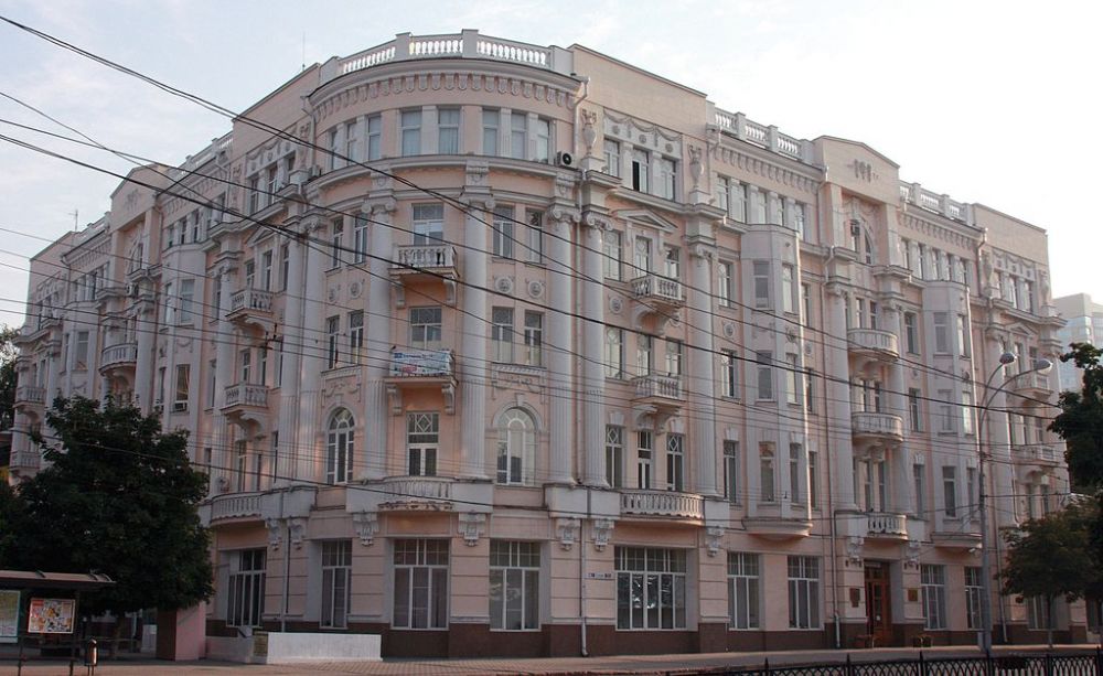 Доходный дом Г.Я. Кистова, Б. Садовая улица, дом 105. Главный корпус ЮФУ.