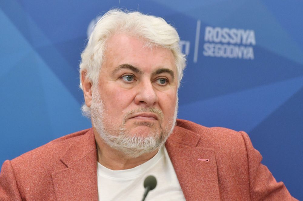 Саркисовы — $1,6 млрд. Братья Сергей (на фото) и Николай Саркисовы, владеющие группой РЕСО, занимают восьмую строчку.