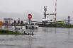 Аэропорт после ливневых дождей во Владивостоке.
