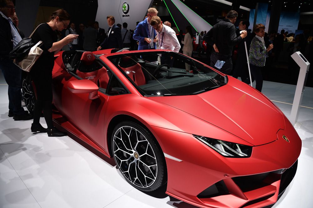 Lamborghini Huracan Evo Spyder.