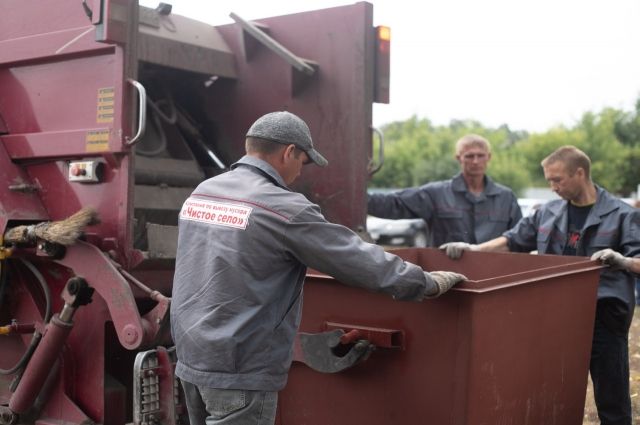Твёрдые коммунальные отходы из отдалённых посёлков Воркуты будут вывозить на вездеходе и полноприводном мусоровозе.