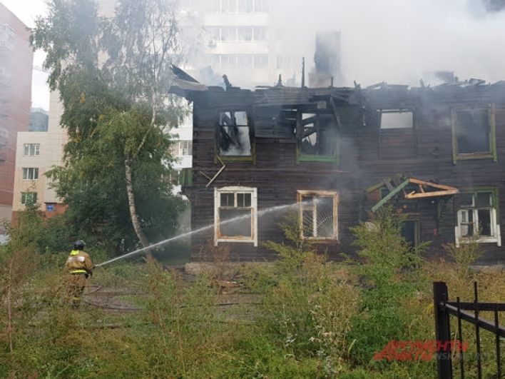 Половина дома на момент пожара была уже расселена, но там всё еще жили добропорядочные граждане 