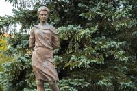 Памятник Зои Космодемьянской в Рузе - недалеко от деревни Петрищево, где была убита героиня.
