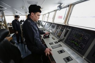 Сотрудники береговой охраны пограничного управления ФСБ России.