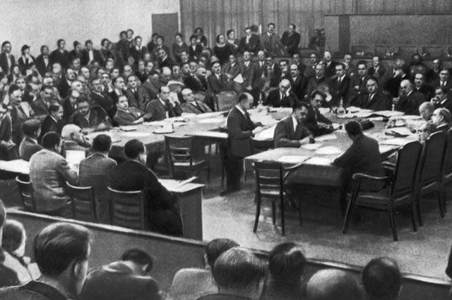 Заседание Совета Лиги наций по вопросу о применении санкций против Италии. 1935 года.