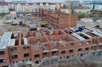 В Губкинском для переселения из аварийного фонда возводят новое жилье