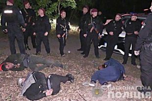 В Киеве неизвестный отрыл огонь на спецназовцев: трое его друзей задержали