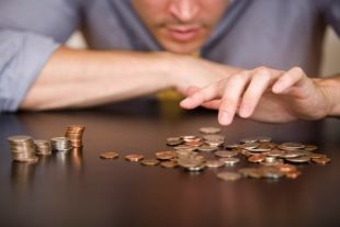 Пенсии и зарплаты: Минфин анонсировал увеличение прожиточного минимума
