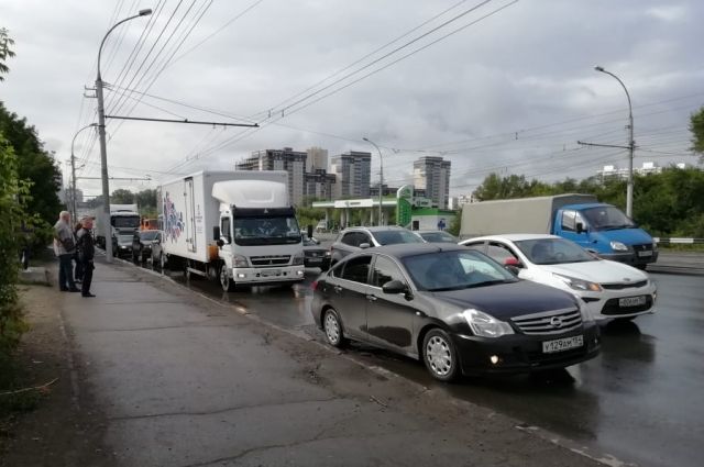 Новосибирск сковали пробки