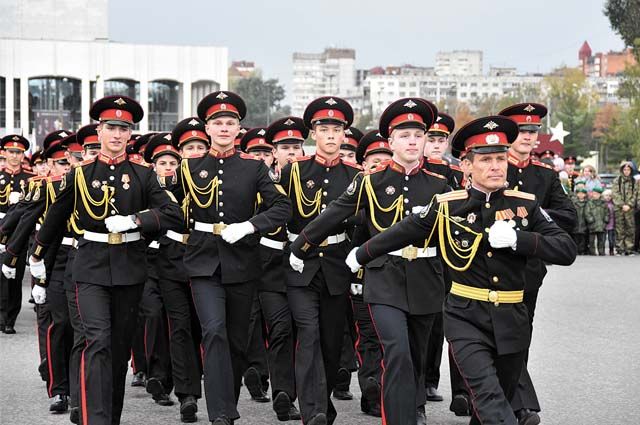 Российские кадеты продолжают сегодня лучшие патриотические, воинские и культурные традиции.
