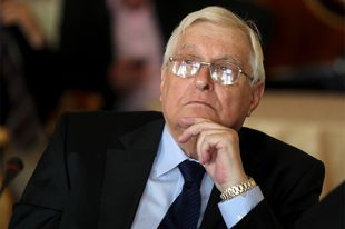Олег Басилашвили.