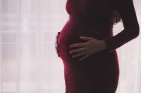 Чтобы беременность протекала легко и радостно, нужно, правильно питаться и вести здоровый образ жизни, как бы банально это не звучало.