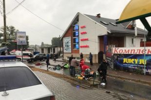 В Броварах полицейский на еврономерах врезался в остановку: есть жертва