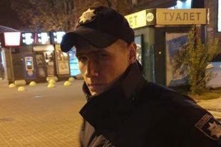 На Майдане мужчина пытался совершить суицид: подробности инцидента