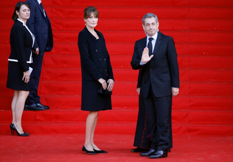 Бывший президент Франции Николя Саркози и его супруга Карла Бруни-Саркози.