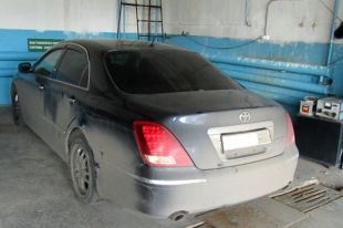 В зоне деятельности Тюменской таможни задержали автомобиль Toyota