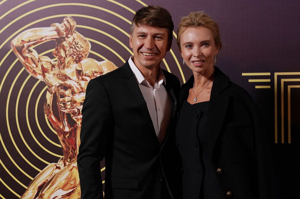 Гости церемонии: олимпийский чемпион по фигурному катанию Алексей Ягудин и фигуристка Татьяна Тотьмянина.