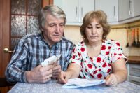 «Те, кто сегодня выходит на пенсию, получают меньше тех, кто стал пенсионером раньше», — утверждает профессор Тучкова.