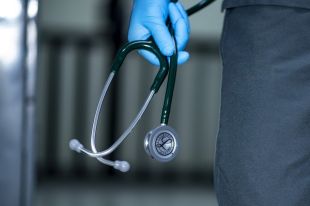Отделения больницы не соответствуют требованиям СанПиН.