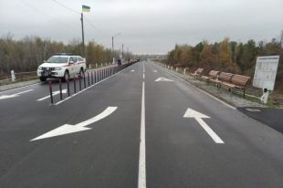 В Станице Луганской между КПВВ смонтируют автобусные остановки: детали