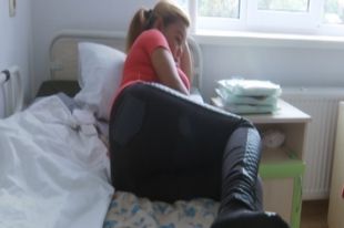 12-летняя мама со свалки: в Ровно юная мама отказалась от малыша