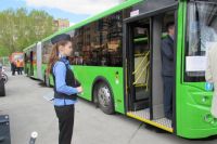 Новоуренгойские сотрудники ГИБДД встретились с водителями автобусов