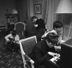 Битлз работают над песней «I feel fine». Отель George V. Париж. 1964