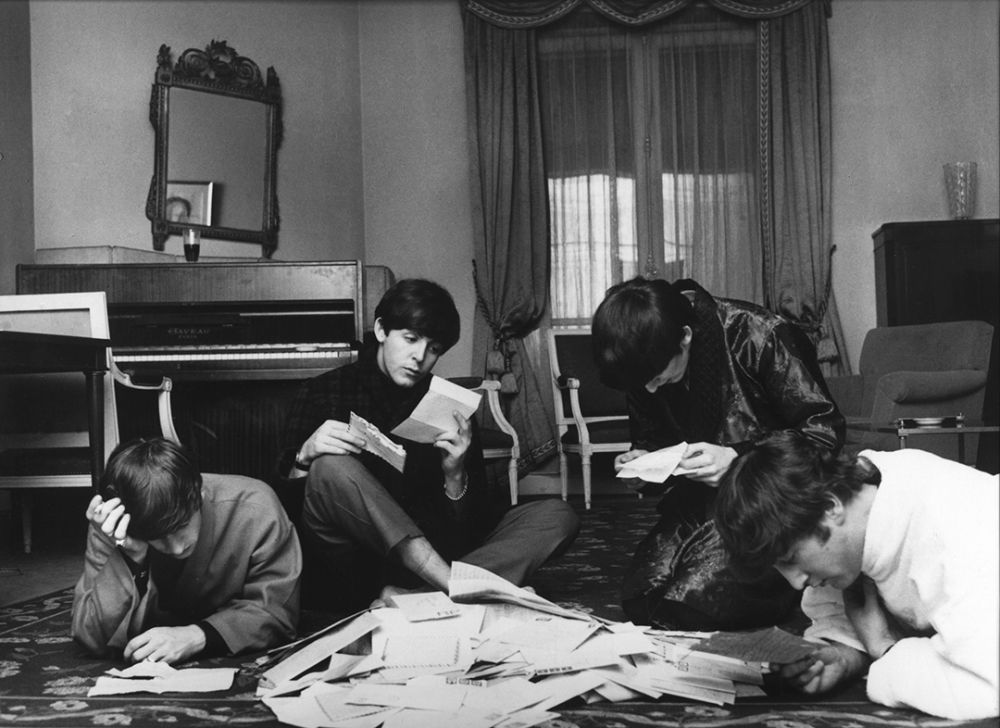 Письма от поклонников. Отель George V. Париж. 1964