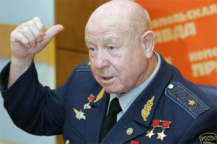 Алексей Леонов.