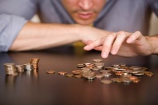 В Кабмине предлагают отменить привязку выплат к прожиточному минимуму