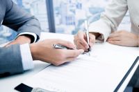 Зарплаты госслужащим перестанут поднимать: детали