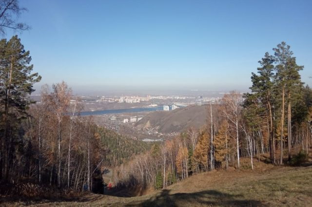 В самый теплый день октября воздух в Красноярске прогрелся почти до +21 градуса.