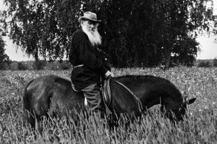 Писатель на прогулке верхом. 1908 г.