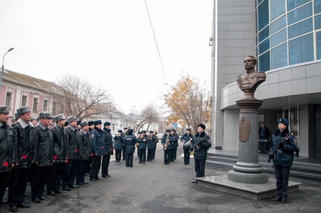 В Оренбурге открыт памятник министру Российской империи Александру Тимашеву.
