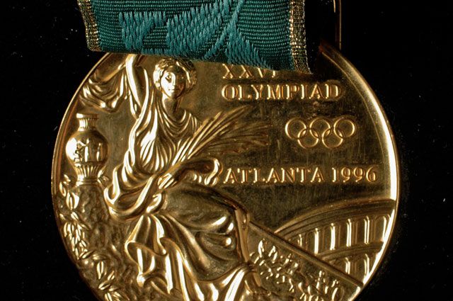 Олимпийская медаль Игр 1996 года в Атланте.