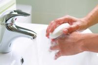 Частое мытьё рук снижает вероятность заболеть в несколько раз.