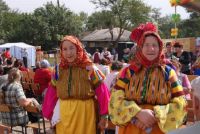Казачки по праздникам надевают костюмы, которые носили в Турции их бабушки