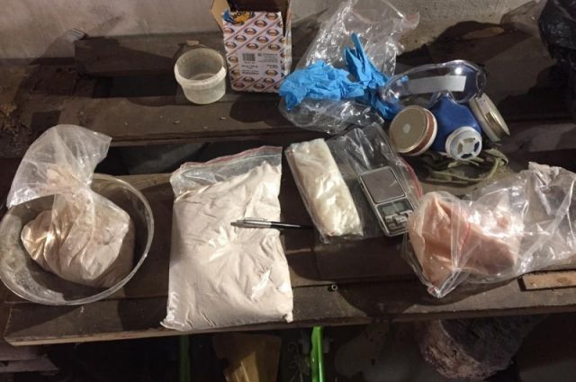 Тюменцы пытались сбыть более 1,5 кг наркотиков