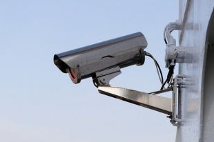 В Оренбуржье на дорогах установили новые камеры контроля скорости.