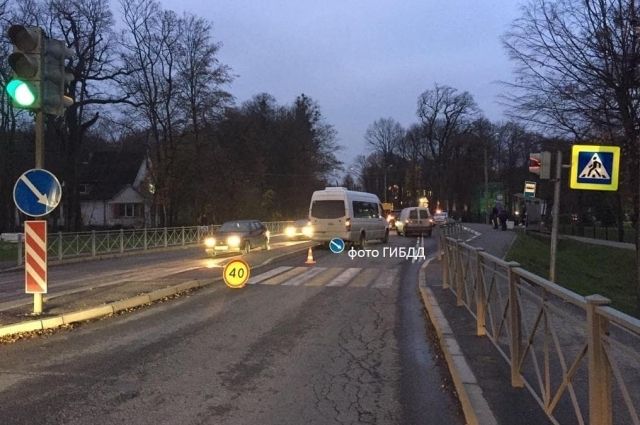 В Гурьевске автомобиль сбил 11-летнего ребёнка, перебегавшего дорогу