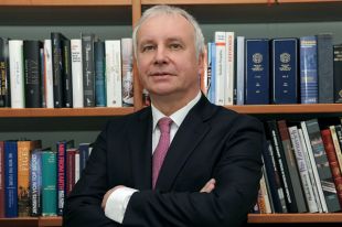 Известный немецкий политолог Александр Рар.